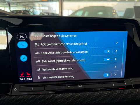 Volkswagen Golf 1.5 eTSI R Line Pano|HuD|H/K|Keyles|IQ|Camera