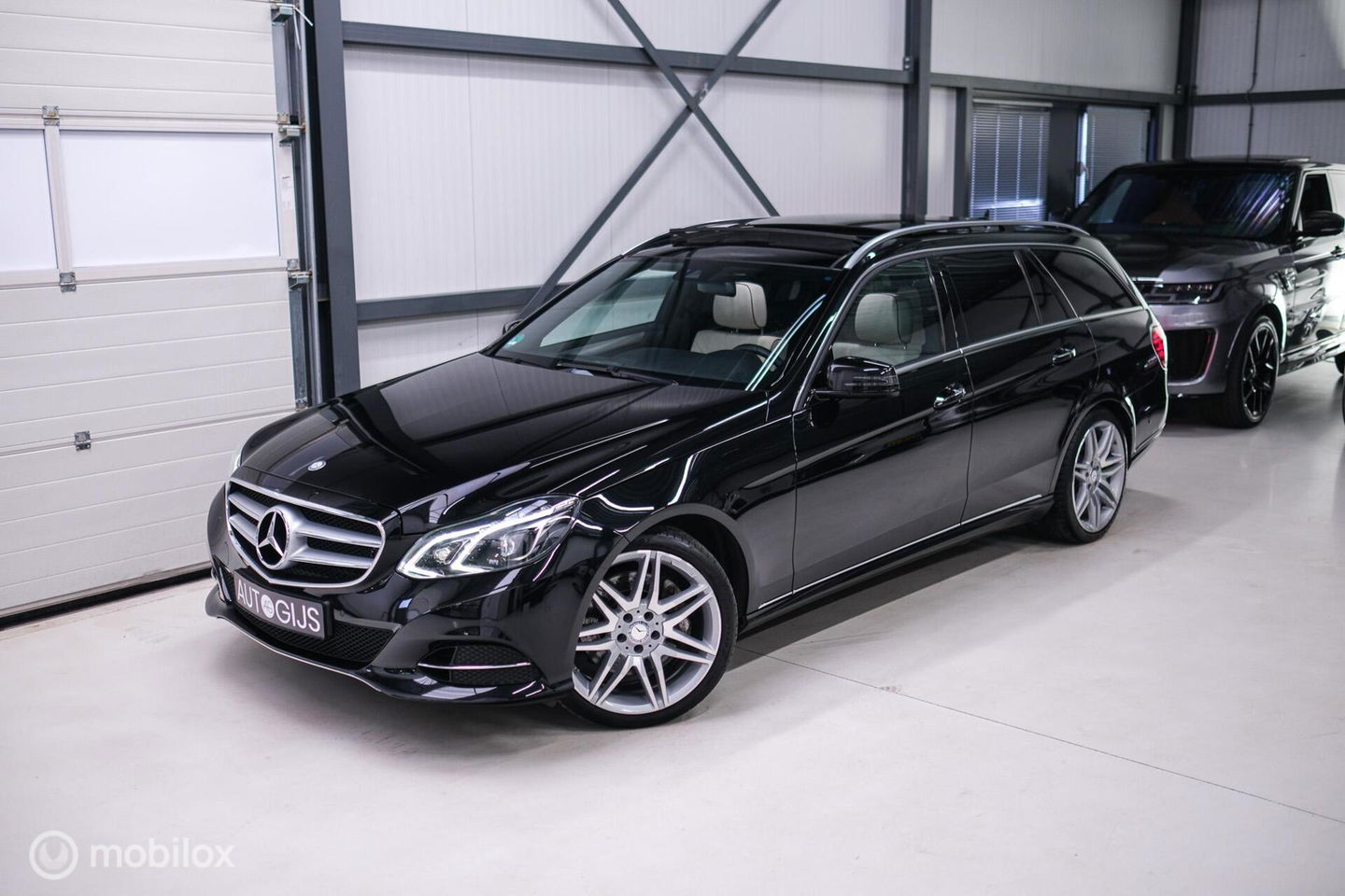 Mercedes-Benz E-Klasse Estate 400 Prestige Elegance 333 pk | Massage | Luchtvering | Stoelkoeling | Leder pakket | Zonneschermen | LED | Trekhaak | Pan
