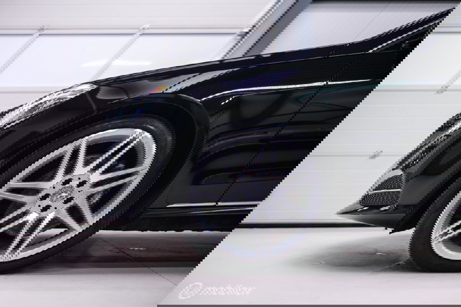 Mercedes-Benz E-Klasse Estate 400 Prestige Elegance 333 pk | Massage | Luchtvering | Stoelkoeling | Leder pakket | Zonneschermen | LED | Trekhaak | Pan