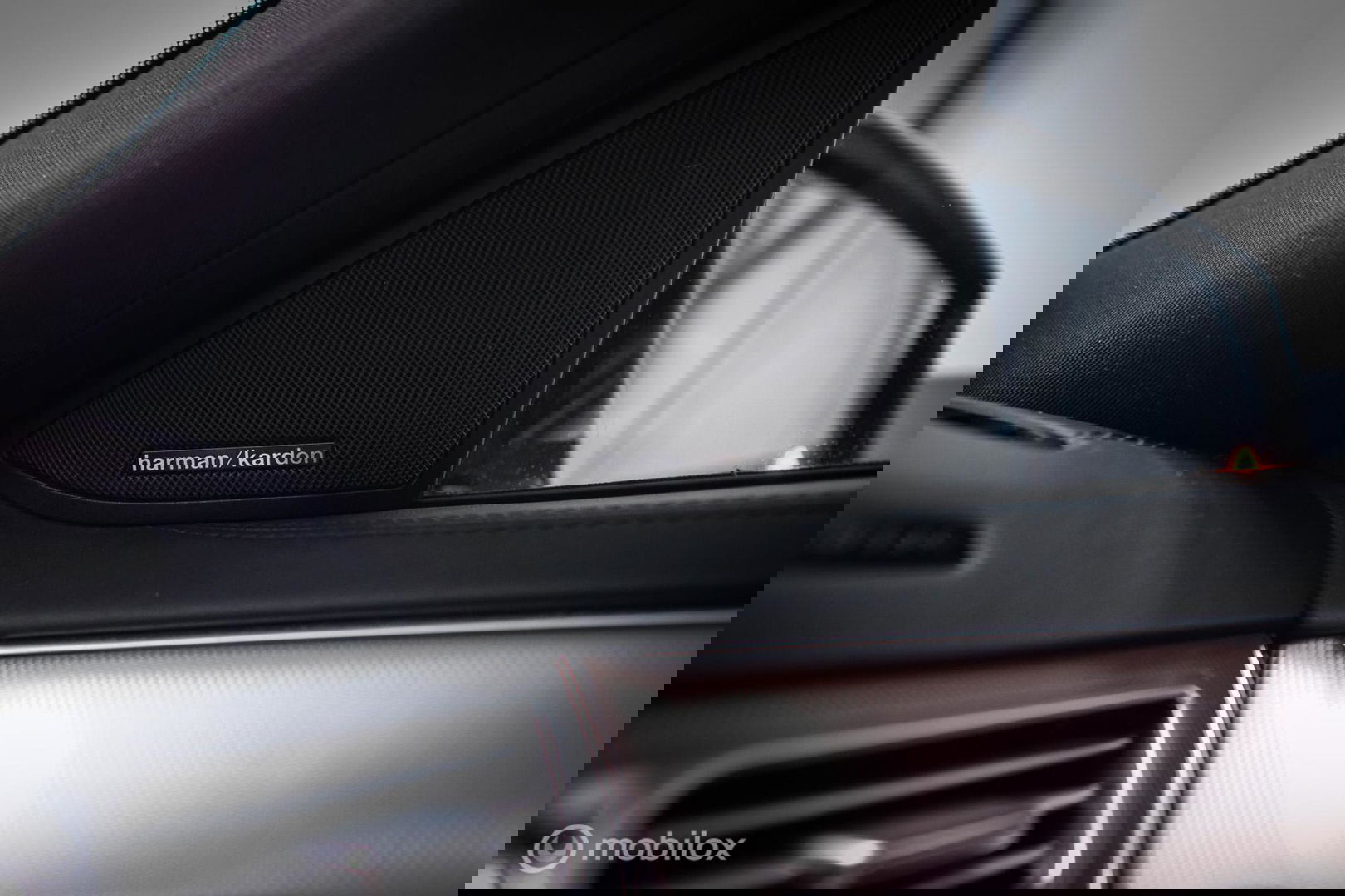 Mercedes-Benz E-Klasse Estate 400 Prestige Elegance 333 pk | Massage | Luchtvering | Stoelkoeling | Leder pakket | Zonneschermen | LED | Trekhaak | Pan