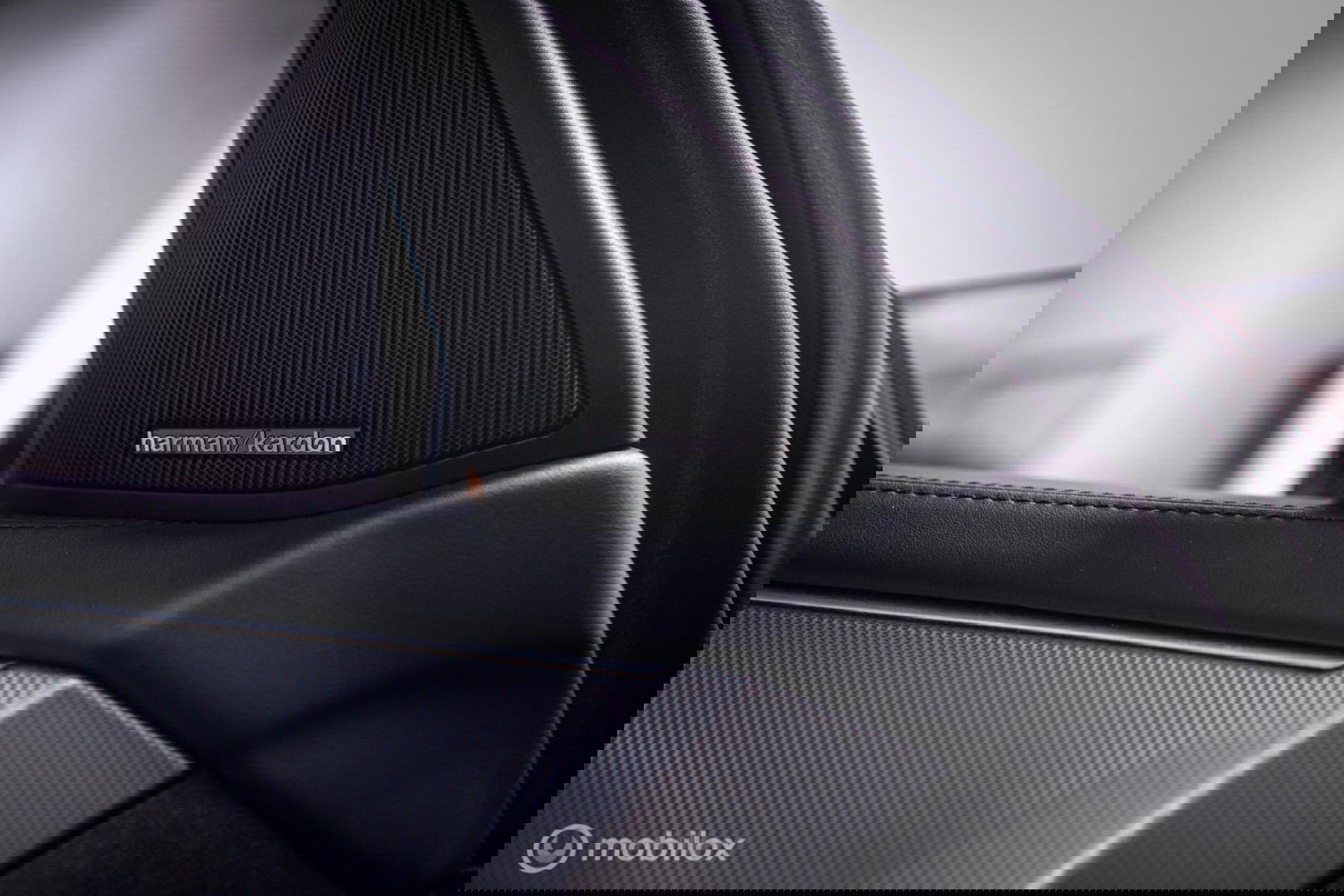 Mercedes-Benz E-Klasse Estate 400 Prestige Elegance 333 pk | Massage | Luchtvering | Stoelkoeling | Leder pakket | Zonneschermen | LED | Trekhaak | Pan