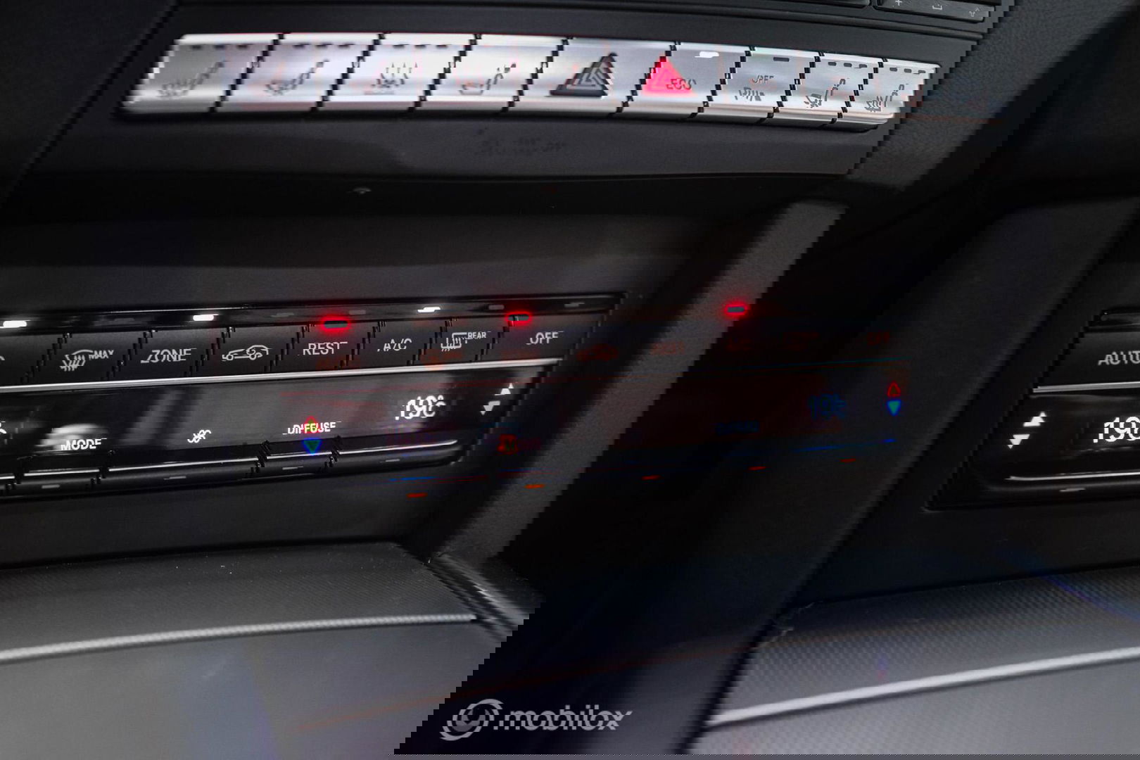 Mercedes-Benz E-Klasse Estate 400 Prestige Elegance 333 pk | Massage | Luchtvering | Stoelkoeling | Leder pakket | Zonneschermen | LED | Trekhaak | Pan