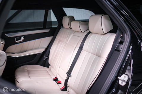 Mercedes-Benz E-Klasse Estate 400 Prestige Elegance 333 pk | Massage | Luchtvering | Stoelkoeling | Leder pakket | Zonneschermen | LED | Trekhaak | Pan