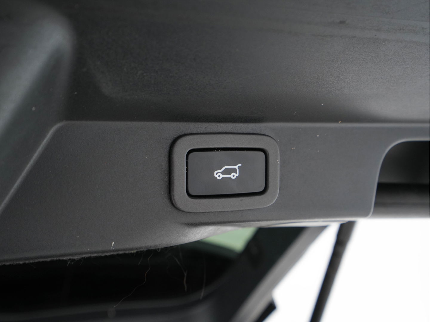 Land Rover Range Rover Sport 3.0 SDV6 Hybrid Autobiography Dynamic AWD Aut. *PANO | BI-XENON | TOP-VIEW | LEATHER | BLIND-SPOT | MEMORY-PACK | NAVI-FULLMAP | CRUISE | SPORT-SEATS | DIGI-COCKPIT | LANE-ASSIST | TOWBAR |  21"ALU *