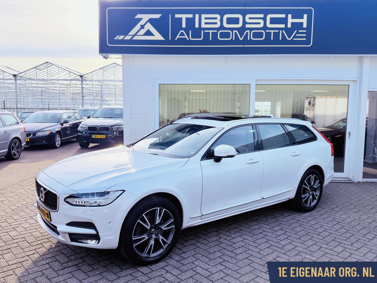 Volvo V90