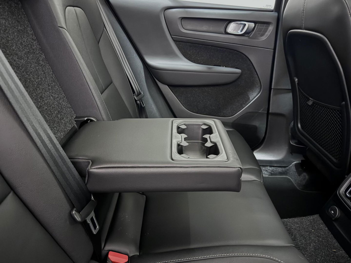 Volvo XC40 1.5 T5 Recharge R-Design Pano Leer Camera Cruise Carplay