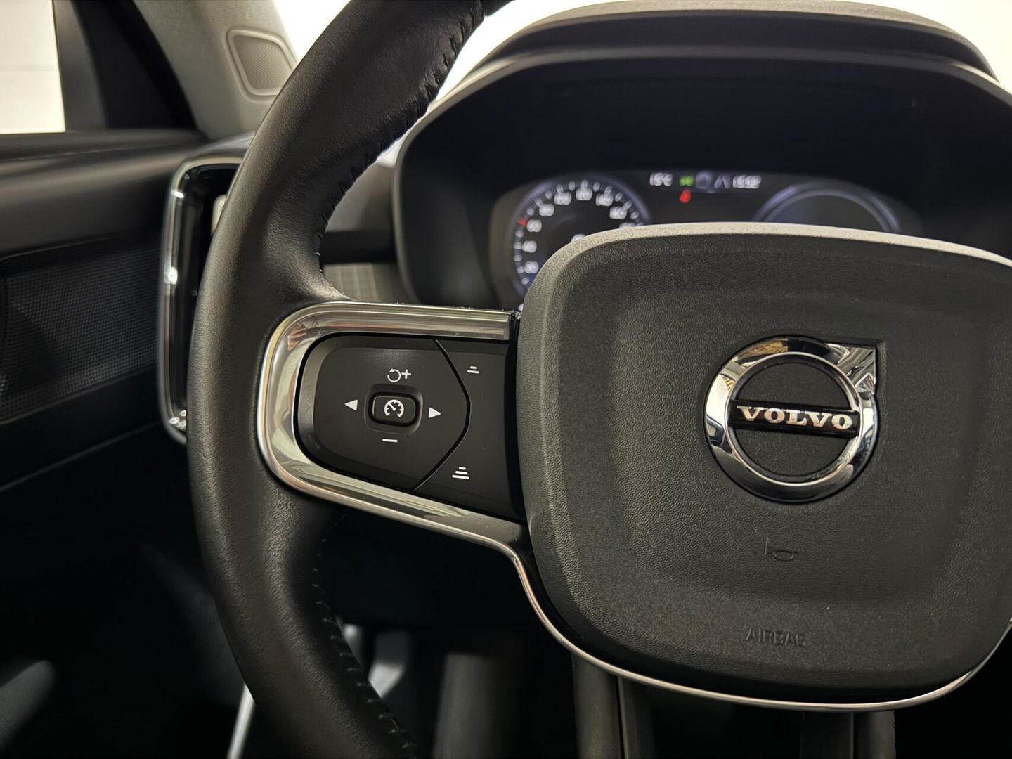 Volvo XC40 1.5 T5 Recharge R-Design Pano Leer Camera Cruise Carplay