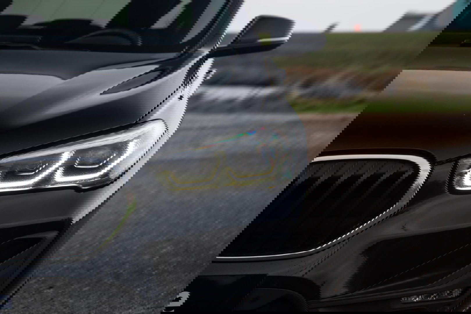 BMW X1 xDrive25e Executive CAMERA / CARPLAY / HEAD UP DISPLAY / LEDER / LED / CRUISE CONTROLE / STOELVERWARMING