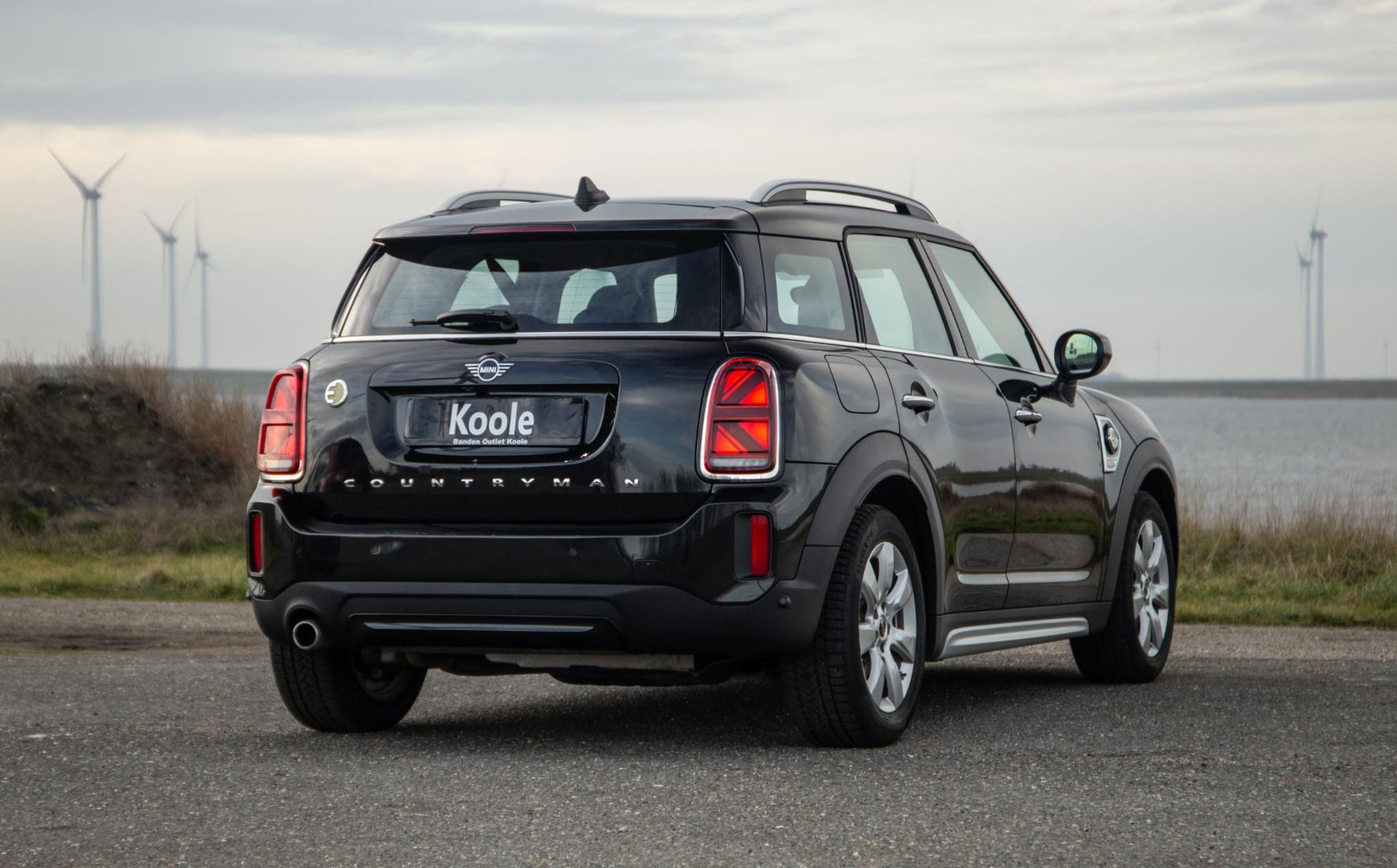 MINI Countryman 1.5 Cooper S E ALL4 Essential CAMERA / NAVI / CARPLAY / AIRCO / ZWART / STOELVERWARMING
