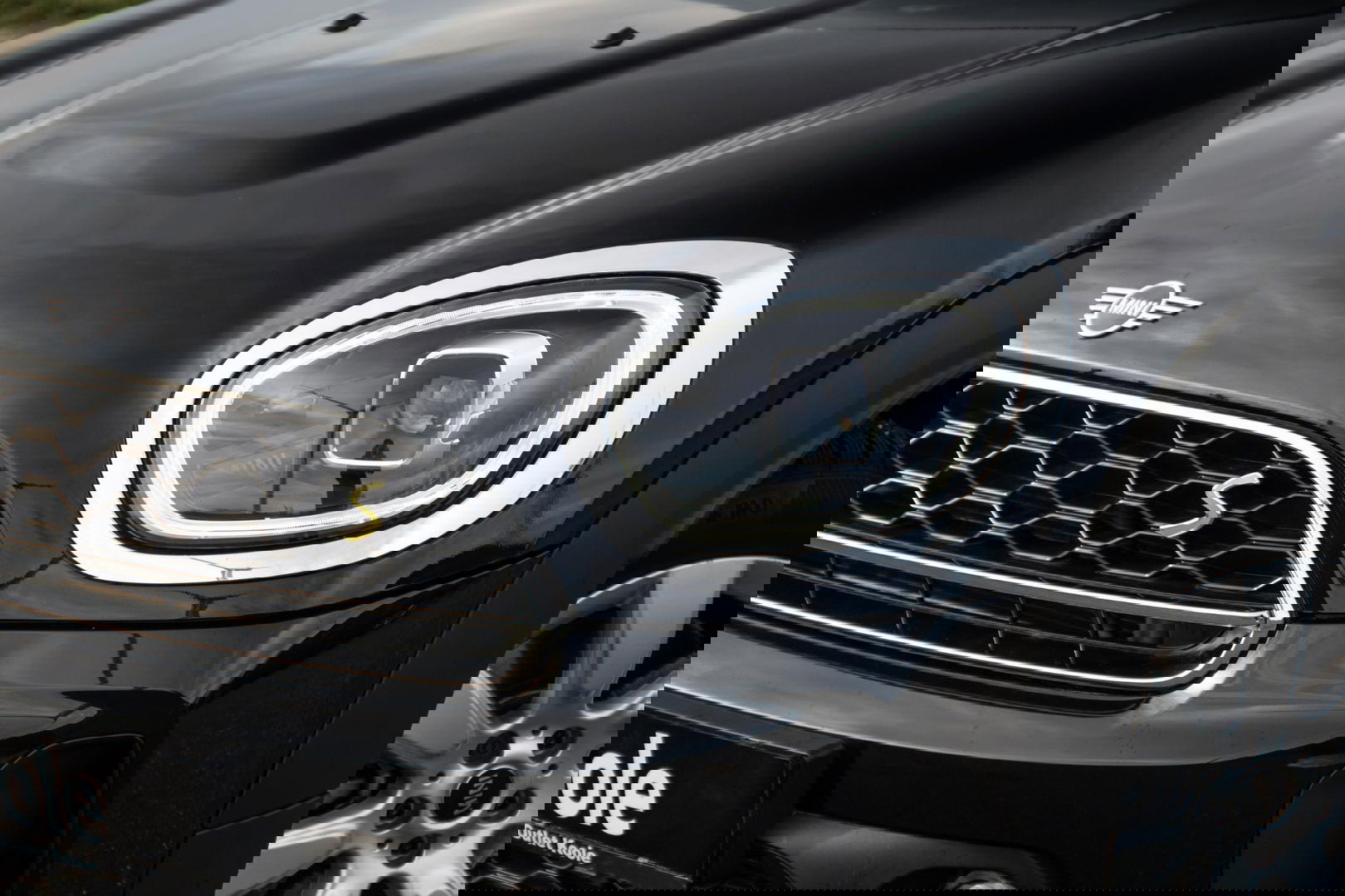 MINI Countryman 1.5 Cooper S E ALL4 Essential CAMERA / NAVI / CARPLAY / AIRCO / ZWART / STOELVERWARMING