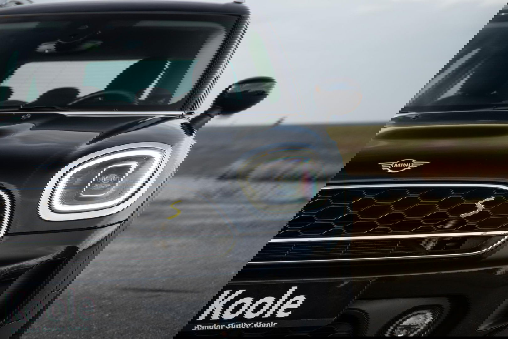 MINI Countryman 1.5 Cooper S E ALL4 Essential CAMERA / NAVI / CARPLAY / AIRCO / ZWART / STOELVERWARMING