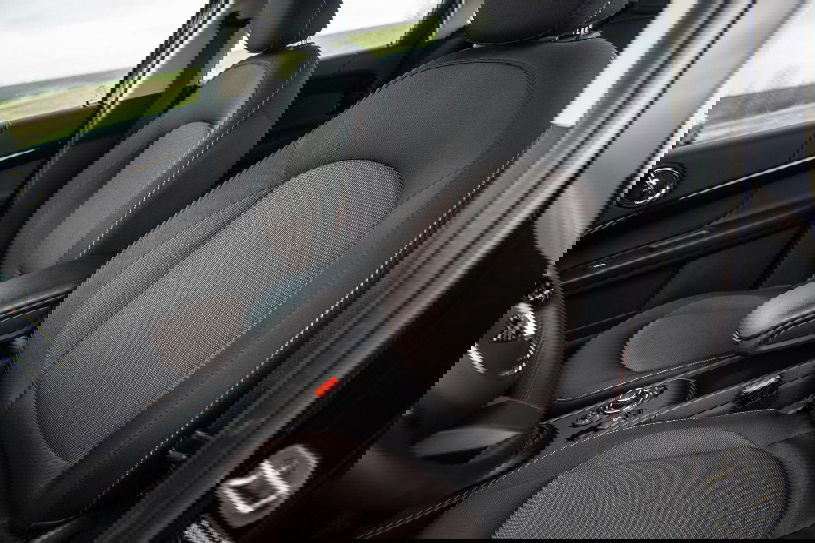 MINI Countryman 1.5 Cooper S E ALL4 Essential CAMERA / NAVI / CARPLAY / AIRCO / ZWART / STOELVERWARMING