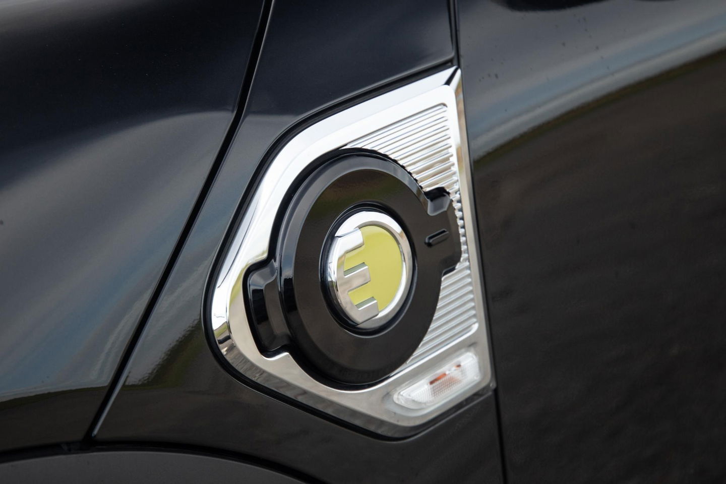 MINI Countryman 1.5 Cooper S E ALL4 Essential CAMERA / NAVI / CARPLAY / AIRCO / ZWART / STOELVERWARMING