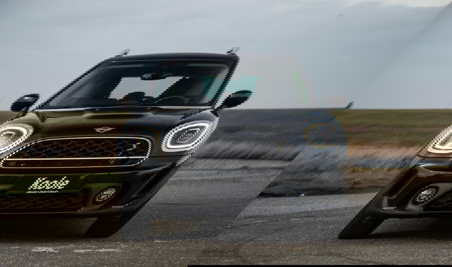 MINI Countryman 1.5 Cooper S E ALL4 Essential CAMERA / NAVI / CARPLAY / AIRCO / ZWART / STOELVERWARMING