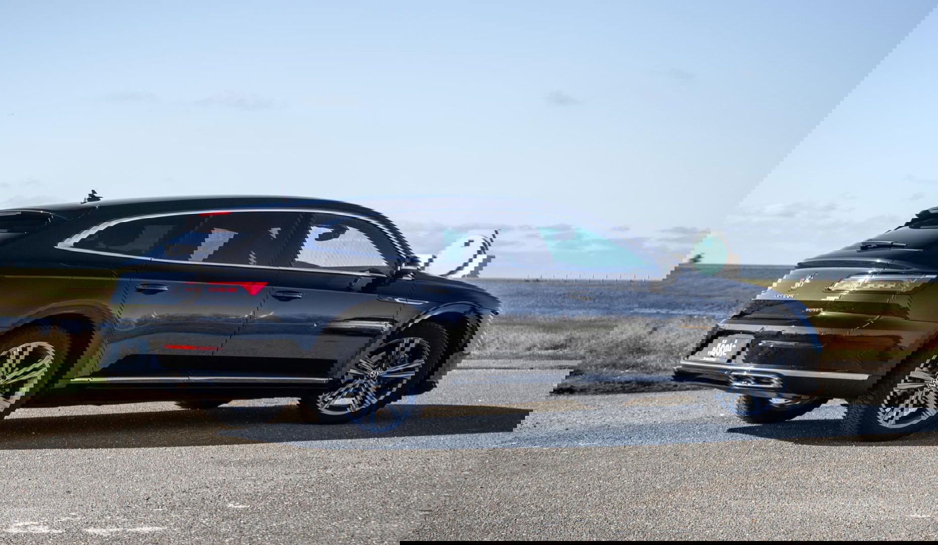 Volkswagen Arteon 1.4 TSI eHybrid R-Line Business CARPLAY / LEER / CAMERA / MEMMORY / LED / STOELVERWARMING