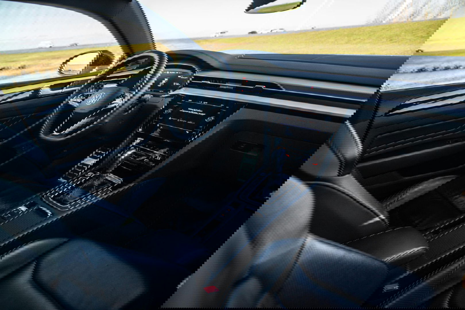 Volkswagen Arteon 1.4 TSI eHybrid R-Line Business CARPLAY / LEER / CAMERA / MEMMORY / LED / STOELVERWARMING