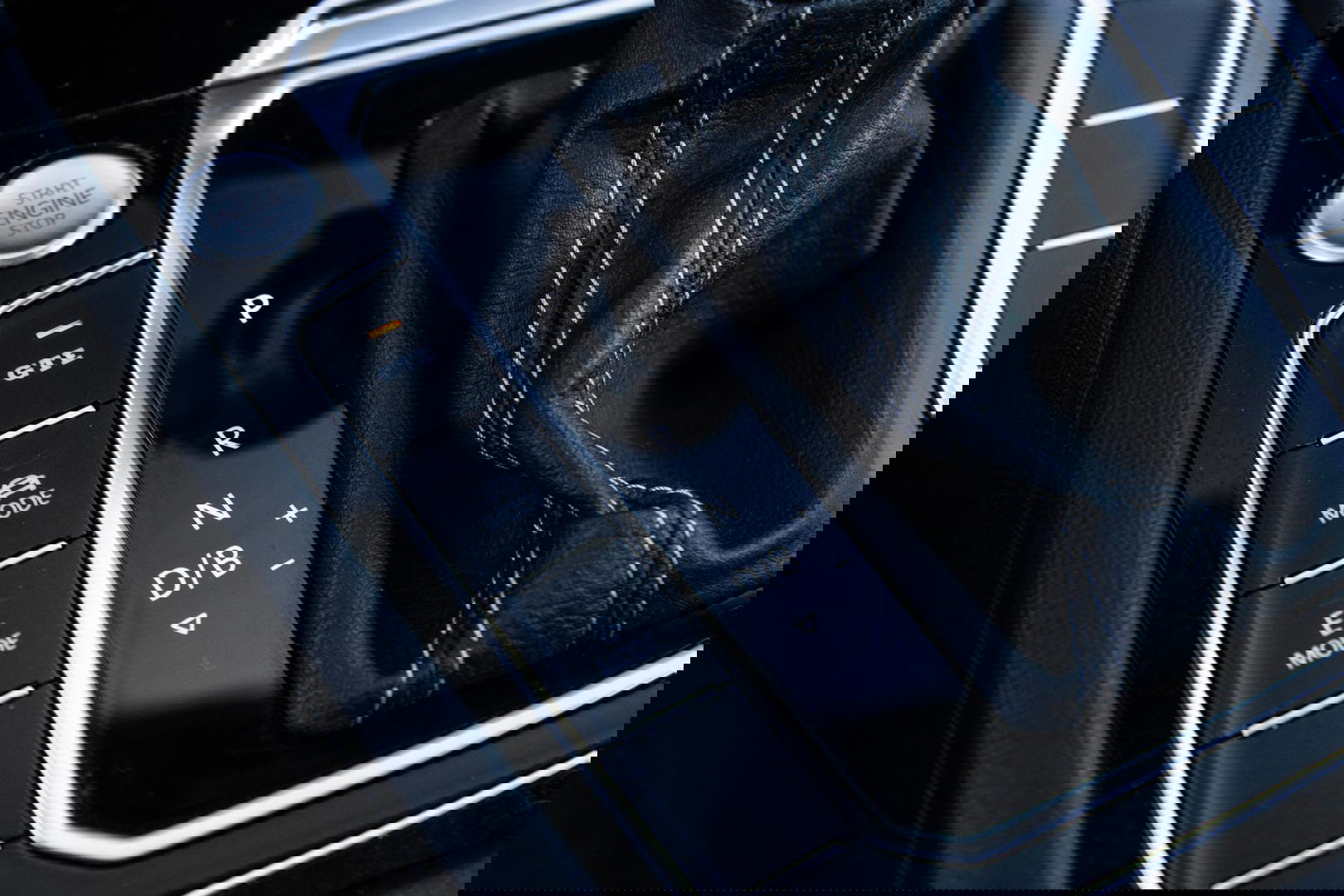 Volkswagen Arteon 1.4 TSI eHybrid R-Line Business CARPLAY / LEER / CAMERA / MEMMORY / LED / STOELVERWARMING