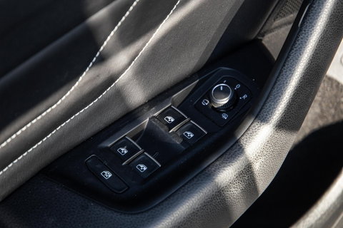 Volkswagen Arteon 1.4 TSI eHybrid R-Line Business CARPLAY / LEER / CAMERA / MEMMORY / LED / STOELVERWARMING