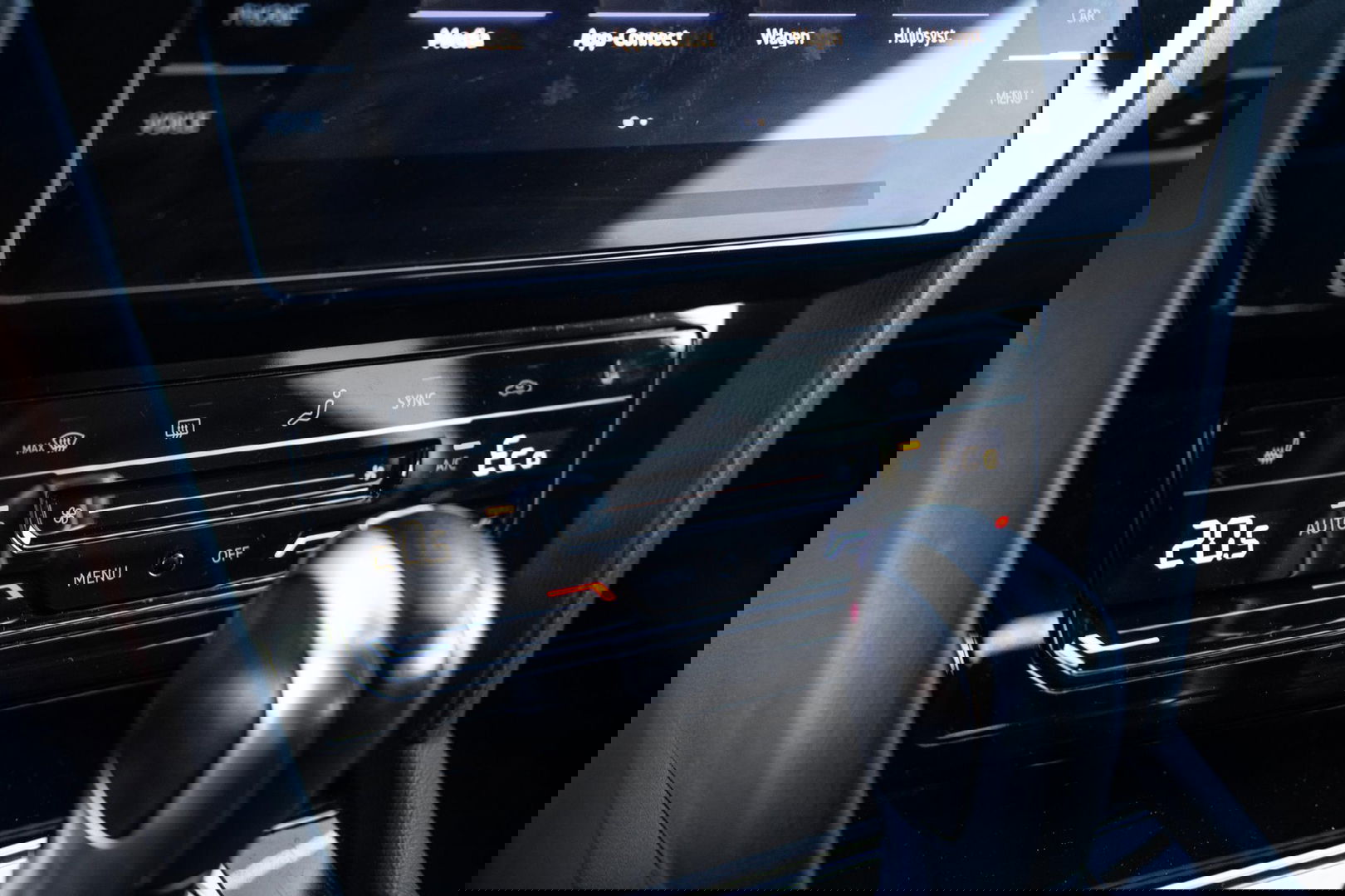 Volkswagen Arteon 1.4 TSI eHybrid R-Line Business CARPLAY / LEER / CAMERA / MEMMORY / LED / STOELVERWARMING