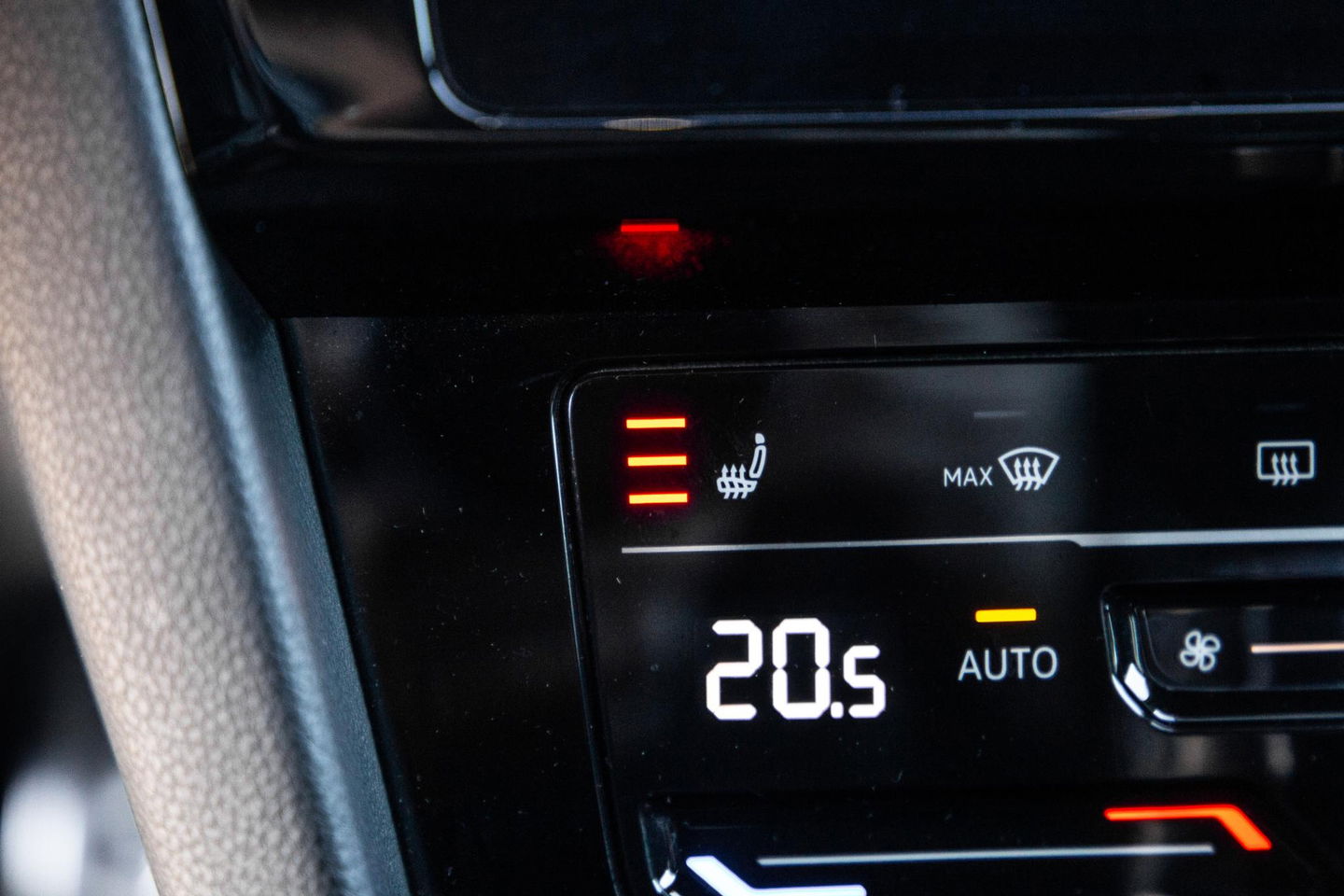 Volkswagen Arteon 1.4 TSI eHybrid R-Line Business CARPLAY / LEER / CAMERA / MEMMORY / LED / STOELVERWARMING