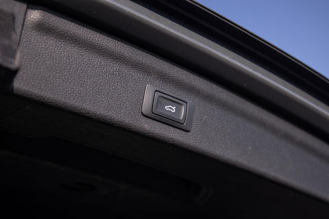 Audi Q3 45 TFSI e edition AUTOMAAT / PLUG IN HYBRID / STOELVERWARMING / LEER / VIRTUAL COCKPIT / CRUISE CONTROLE / DEALER ONDERHOUDEN