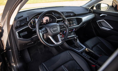 Audi Q3 45 TFSI e edition AUTOMAAT / PLUG IN HYBRID / STOELVERWARMING / LEER / VIRTUAL COCKPIT / CRUISE CONTROLE / DEALER ONDERHOUDEN