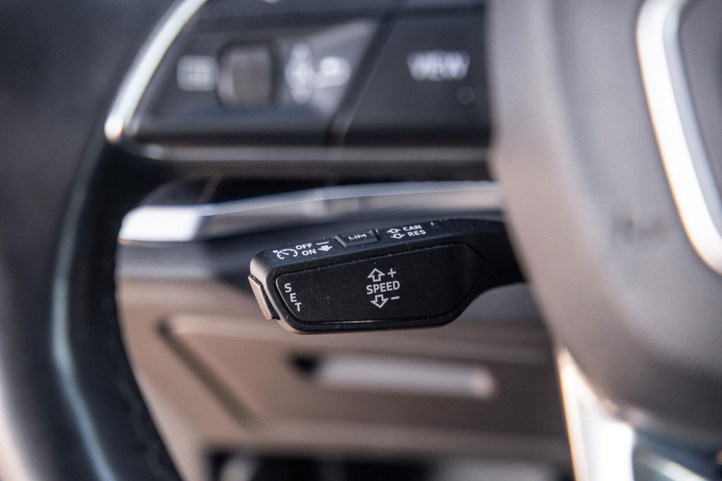 Audi Q3 45 TFSI e edition AUTOMAAT / PLUG IN HYBRID / STOELVERWARMING / LEER / VIRTUAL COCKPIT / CRUISE CONTROLE / DEALER ONDERHOUDEN