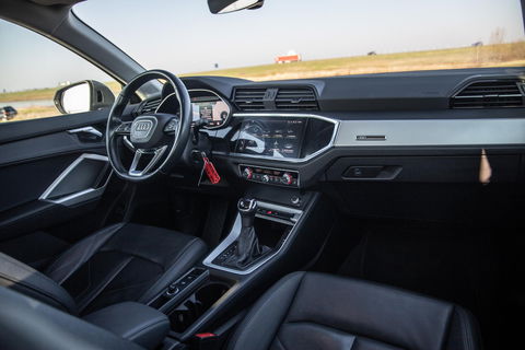 Audi Q3 45 TFSI e edition AUTOMAAT / PLUG IN HYBRID / STOELVERWARMING / LEER / VIRTUAL COCKPIT / CRUISE CONTROLE / DEALER ONDERHOUDEN