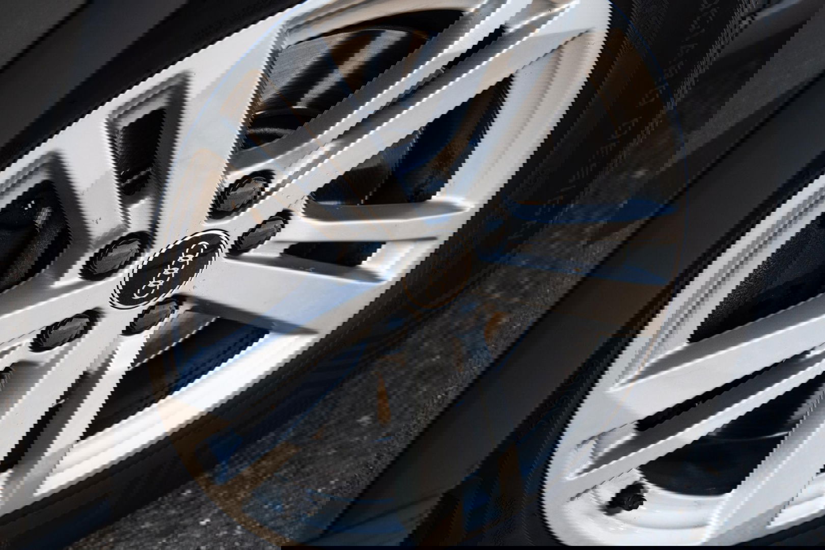 Audi Q3 45 TFSI e edition AUTOMAAT / PLUG IN HYBRID / STOELVERWARMING / LEER / VIRTUAL COCKPIT / CRUISE CONTROLE / DEALER ONDERHOUDEN