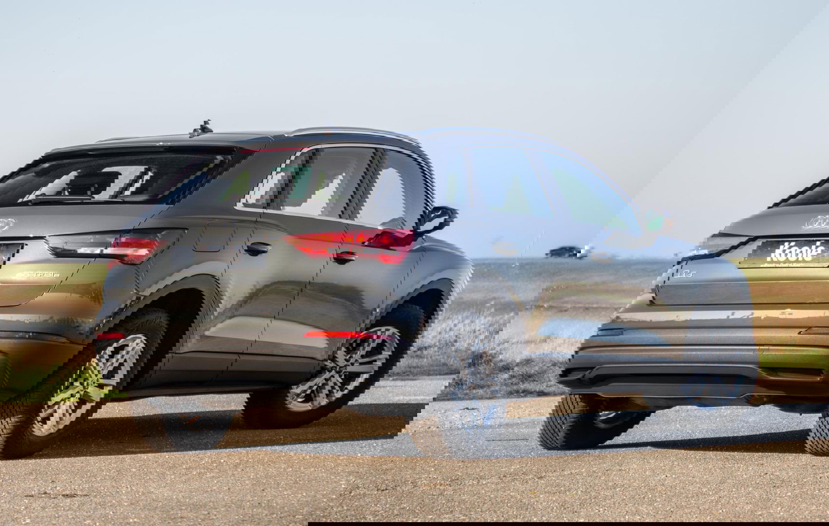 Audi Q3 45 TFSI e edition AUTOMAAT / PLUG IN HYBRID / STOELVERWARMING / LEER / VIRTUAL COCKPIT / CRUISE CONTROLE / DEALER ONDERHOUDEN