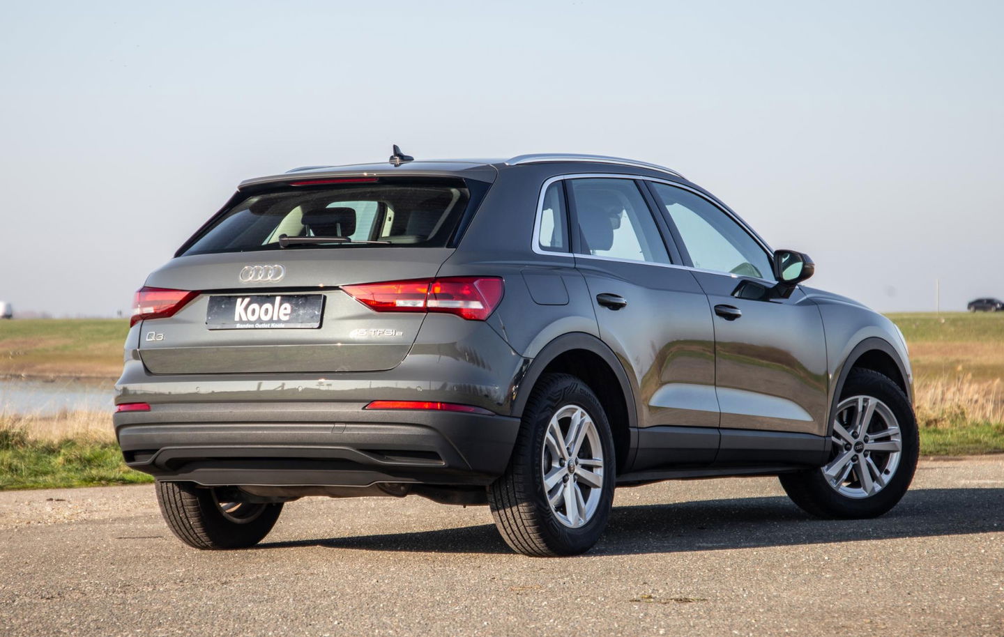 Audi Q3 45 TFSI e edition AUTOMAAT / PLUG IN HYBRID / STOELVERWARMING / LEER / VIRTUAL COCKPIT / CRUISE CONTROLE / DEALER ONDERHOUDEN