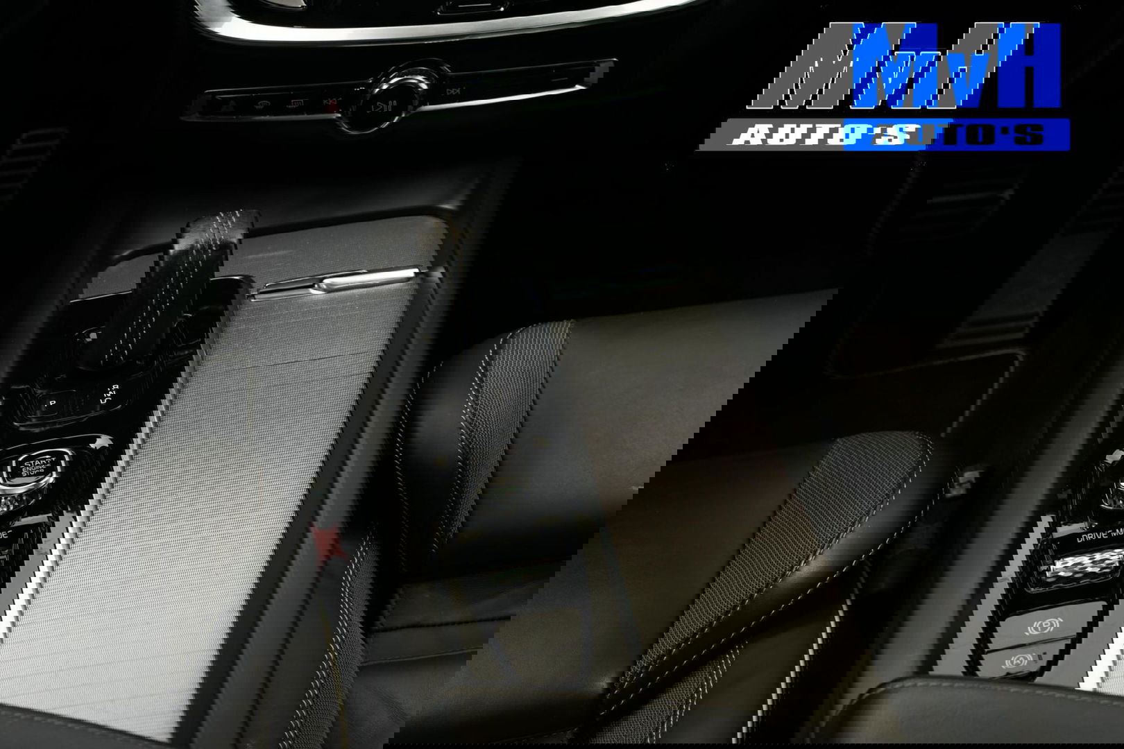 Volvo V60 2.0 B3 R-Design|PANO|STOEL/STUUR.VERW|AUTO.PILOT