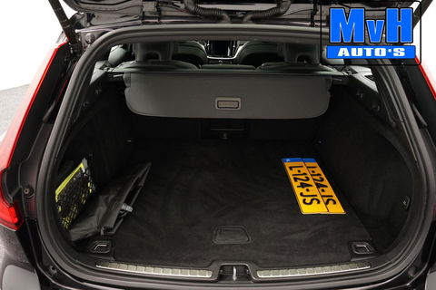 Volvo V60 2.0 B3 R-Design|PANO|STOEL/STUUR.VERW|AUTO.PILOT