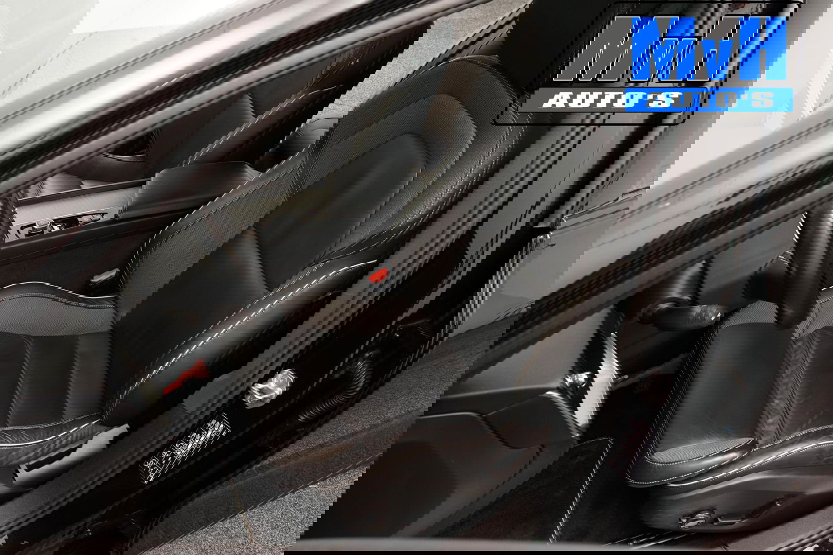 Volvo V60 2.0 B3 R-Design|PANO|STOEL/STUUR.VERW|AUTO.PILOT