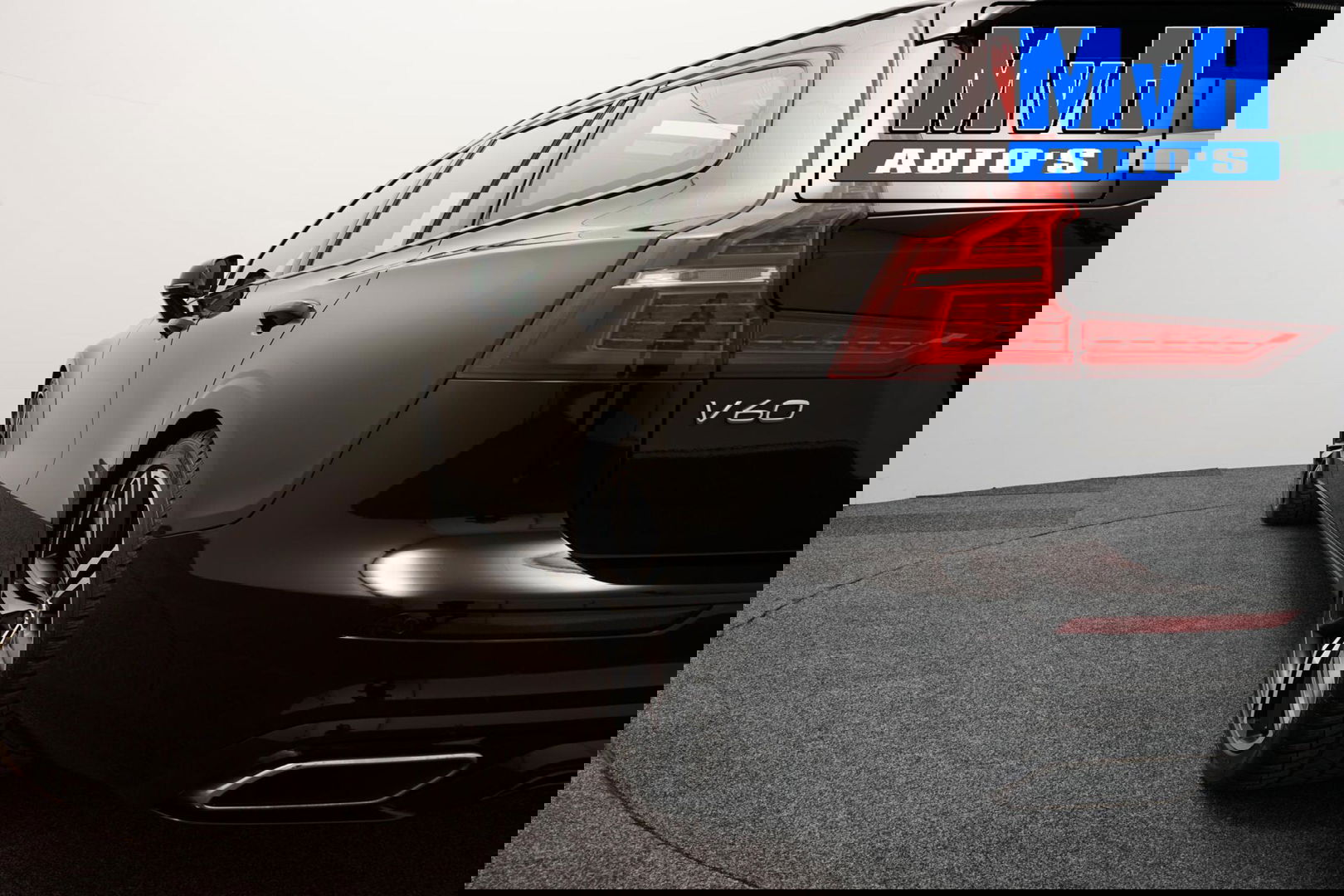 Volvo V60 2.0 B3 R-Design|PANO|STOEL/STUUR.VERW|AUTO.PILOT