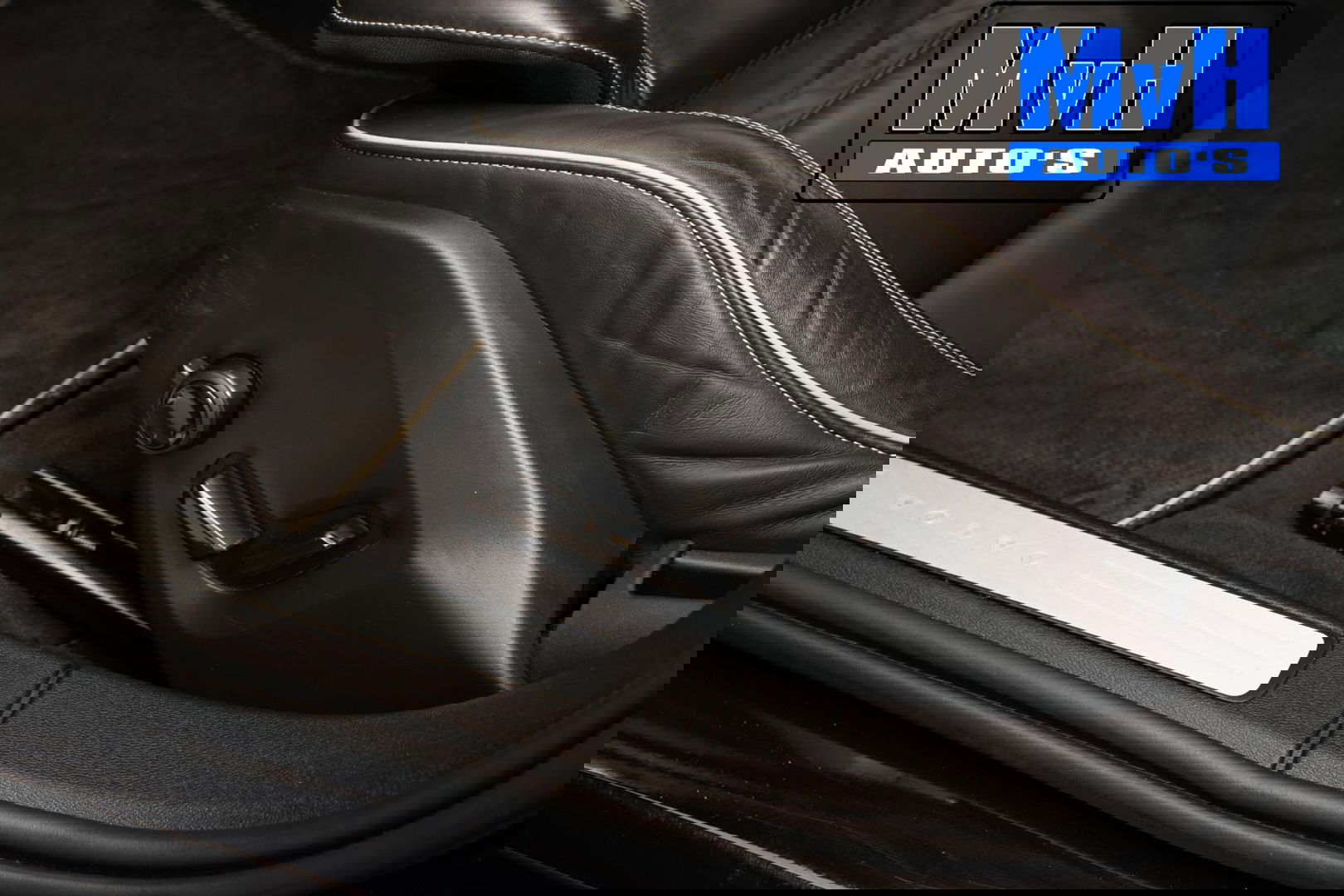 Volvo V60 2.0 B3 R-Design|PANO|STOEL/STUUR.VERW|AUTO.PILOT