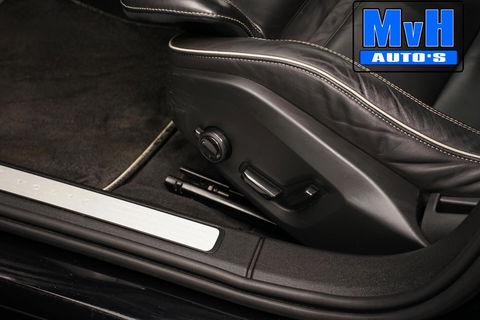 Volvo V60 2.0 B3 R-Design|PANO|STOEL/STUUR.VERW|AUTO.PILOT