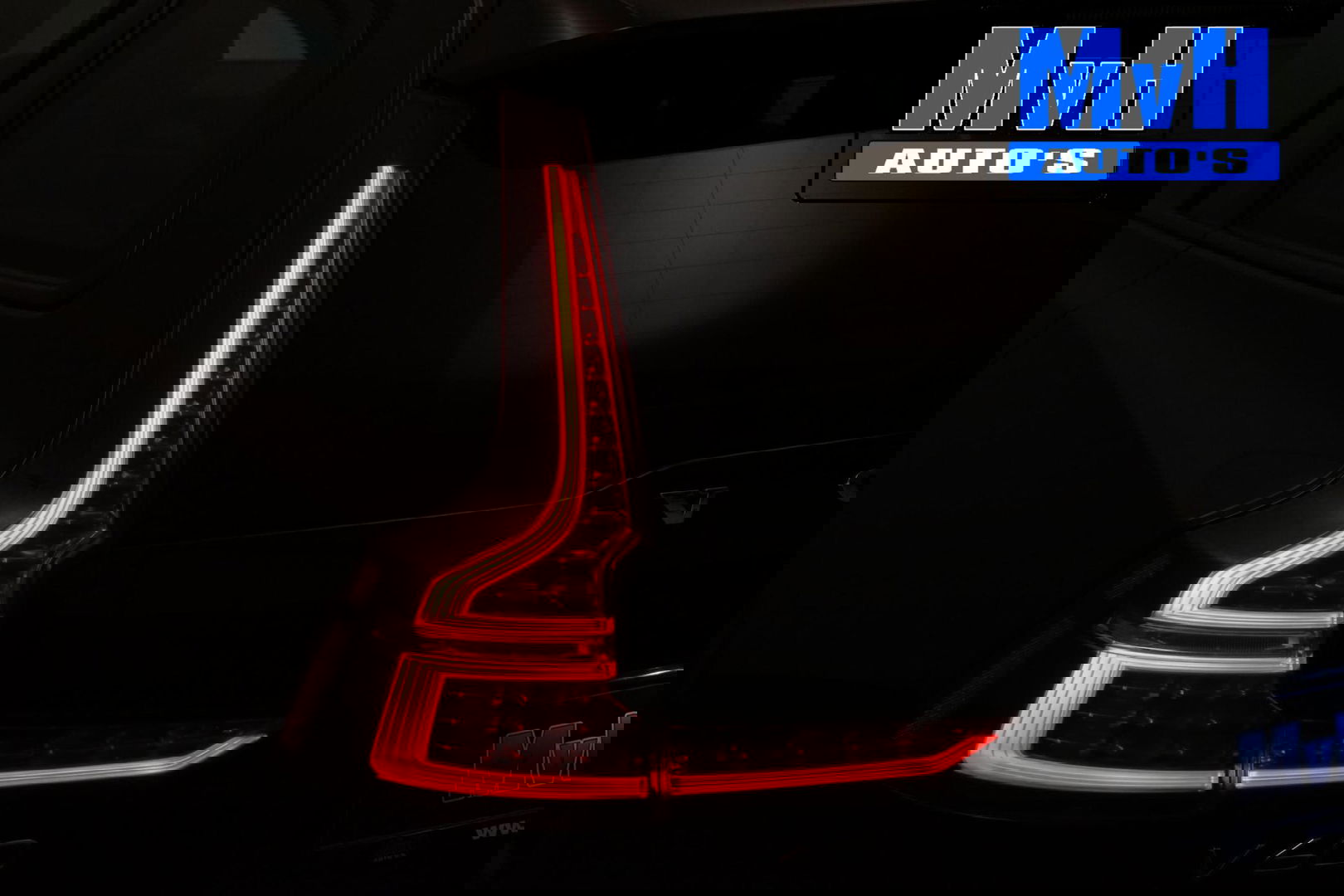 Volvo V60 2.0 B3 R-Design|PANO|STOEL/STUUR.VERW|AUTO.PILOT