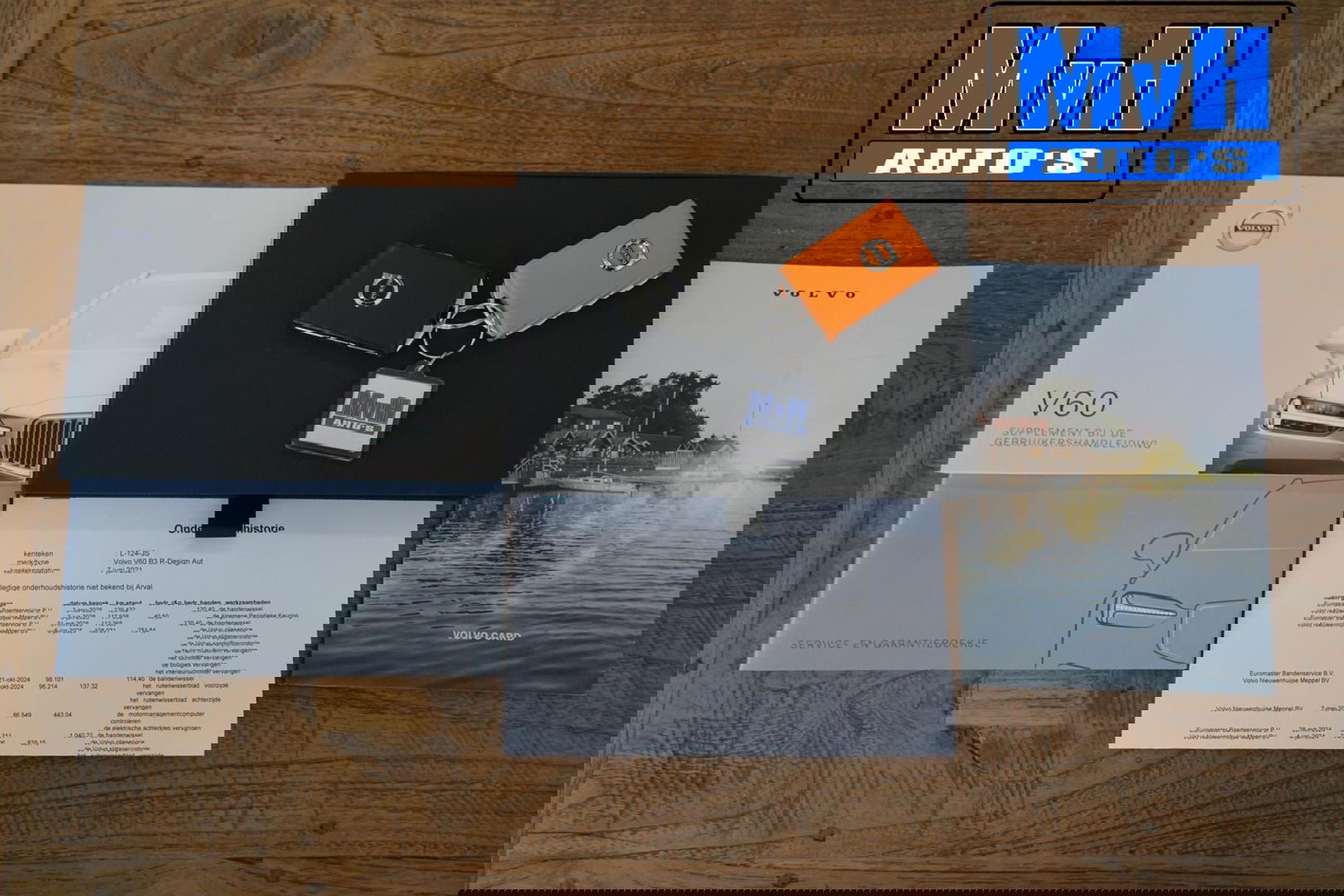 Volvo V60 2.0 B3 R-Design|PANO|STOEL/STUUR.VERW|AUTO.PILOT