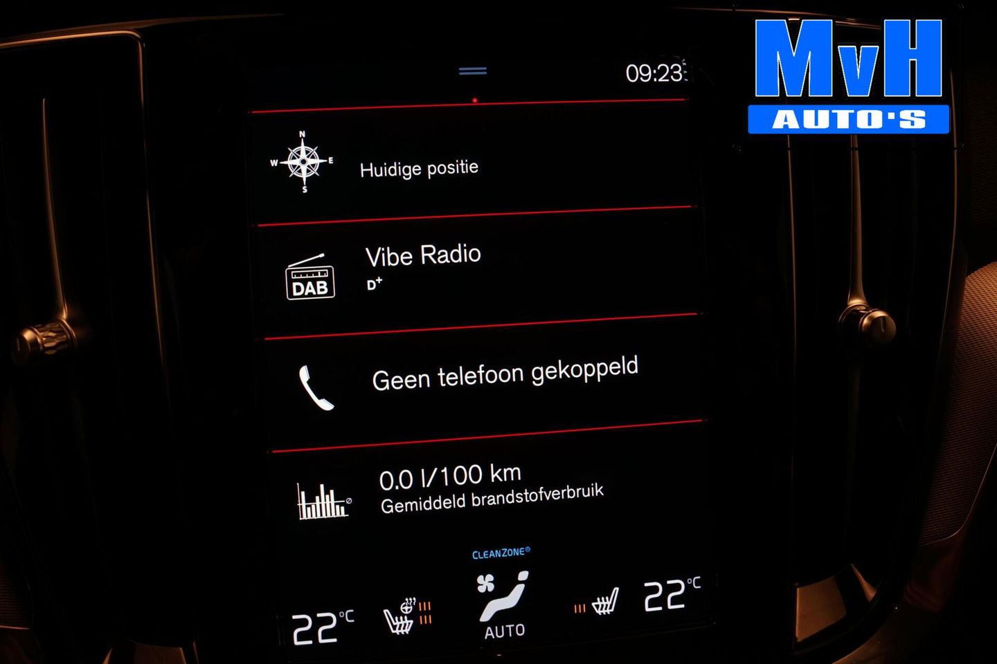 Volvo V60 2.0 B3 R-Design|PANO|STOEL/STUUR.VERW|AUTO.PILOT