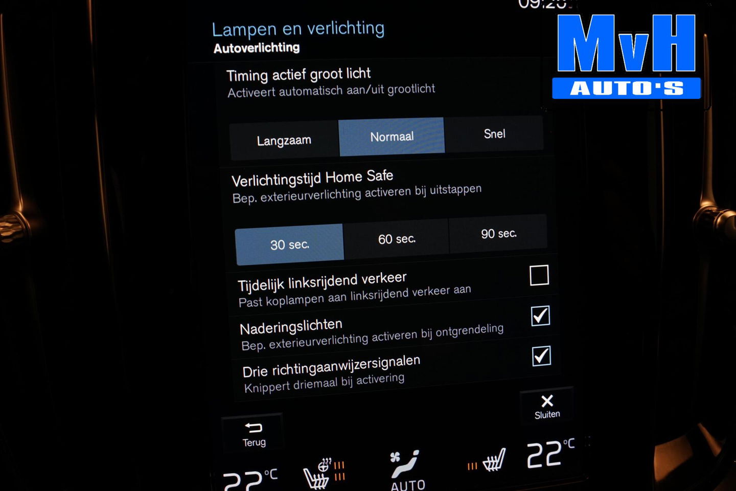 Volvo V60 2.0 B3 R-Design|PANO|STOEL/STUUR.VERW|AUTO.PILOT