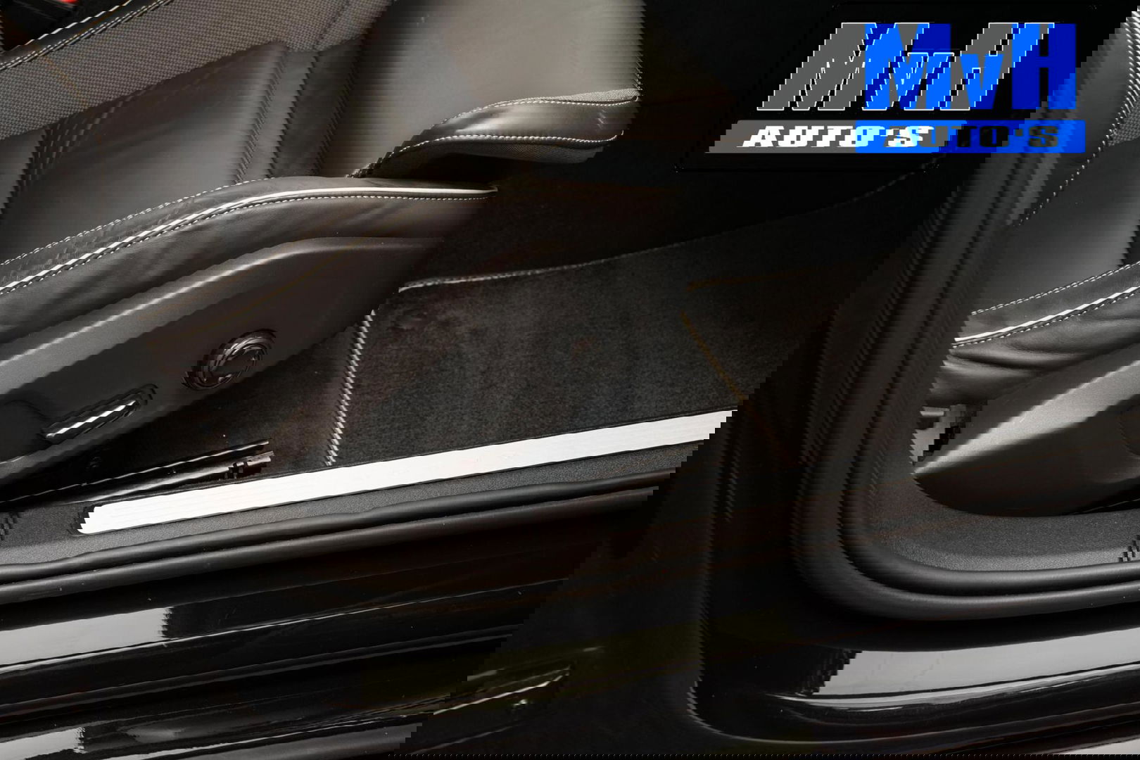 Volvo V60 2.0 B3 R-Design|PANO|STOEL/STUUR.VERW|AUTO.PILOT