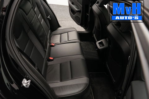 Volvo V60 2.0 B3 R-Design|PANO|STOEL/STUUR.VERW|AUTO.PILOT