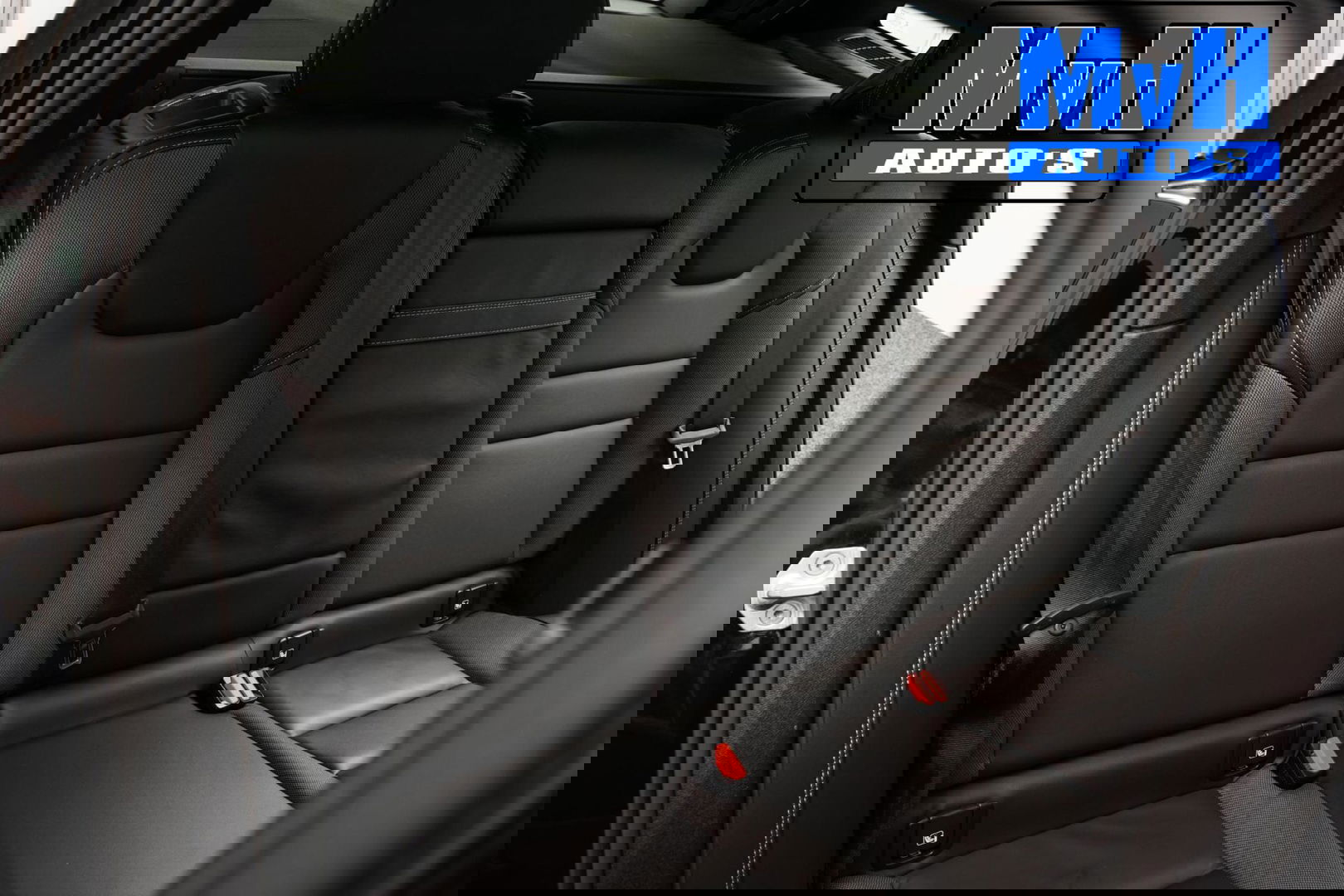 Volvo V60 2.0 B3 R-Design|PANO|STOEL/STUUR.VERW|AUTO.PILOT