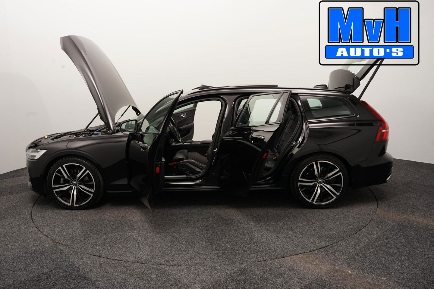 Volvo V60 2.0 B3 R-Design|PANO|STOEL/STUUR.VERW|AUTO.PILOT