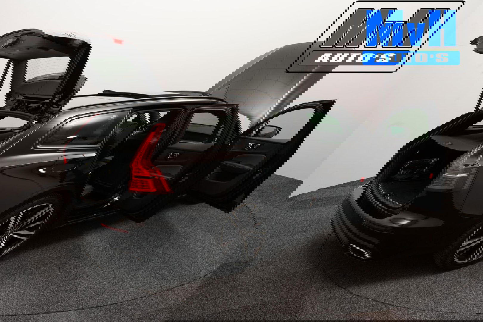 Volvo V60 2.0 B3 R-Design|PANO|STOEL/STUUR.VERW|AUTO.PILOT