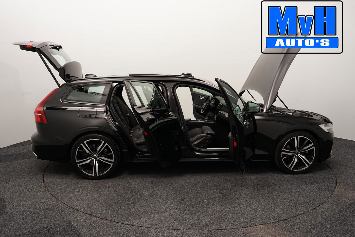 Volvo V60 2.0 B3 R-Design|PANO|STOEL/STUUR.VERW|AUTO.PILOT