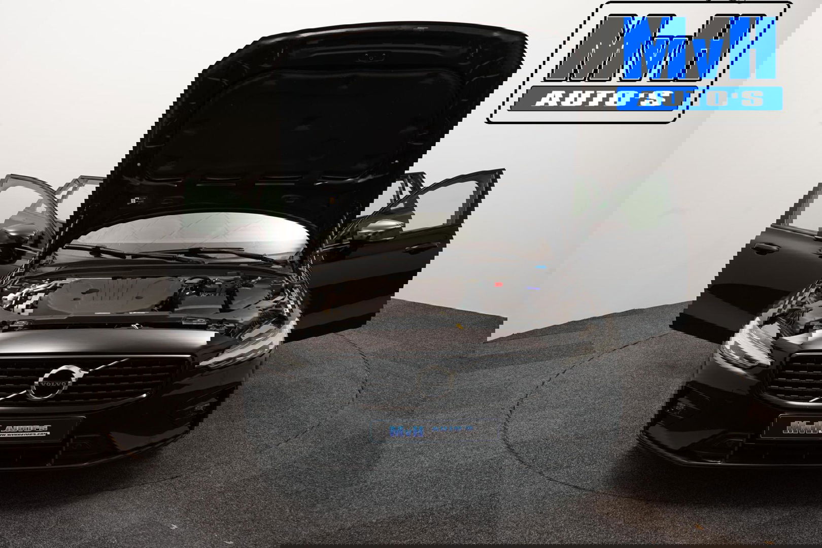 Volvo V60 2.0 B3 R-Design|PANO|STOEL/STUUR.VERW|AUTO.PILOT