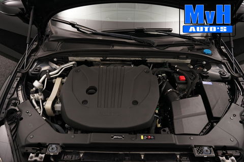 Volvo V60 2.0 B3 R-Design|PANO|STOEL/STUUR.VERW|AUTO.PILOT