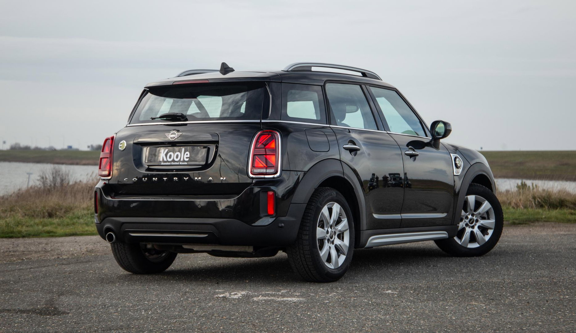 MINI Countryman 1.5 Cooper S E ALL4 Essential CAMERA / NAVI / CARPLAY / AIRCO / ZWART / STOELVERWARMING